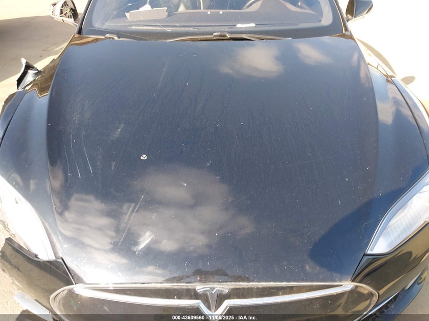 2015 Tesla Model S 60/70/85 VIN: 5YJSA1E19FF116630 Lot: 43609560