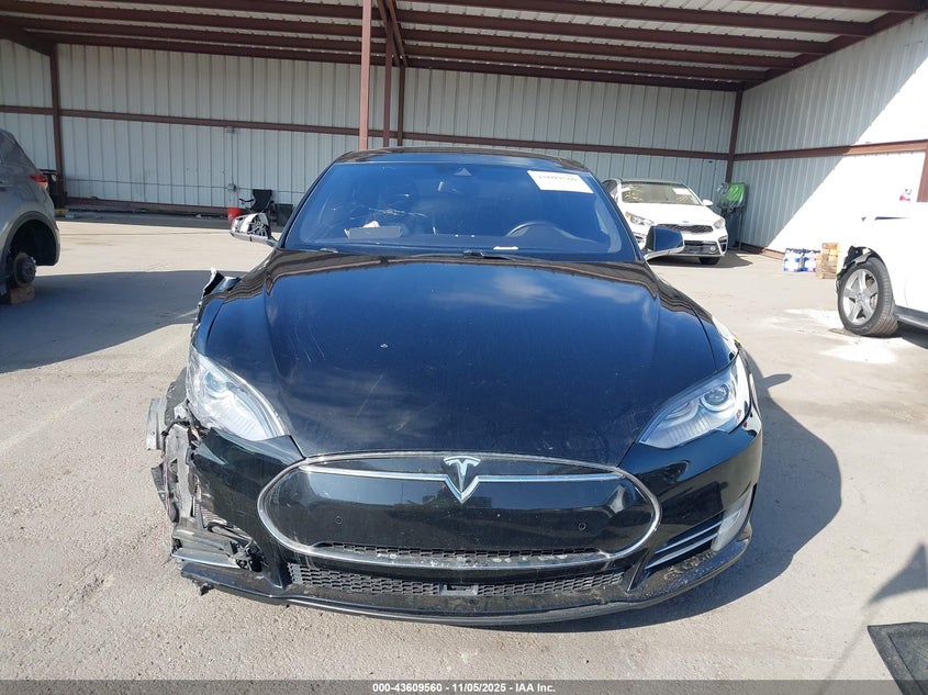 2015 Tesla Model S 60/70/85 VIN: 5YJSA1E19FF116630 Lot: 43609560