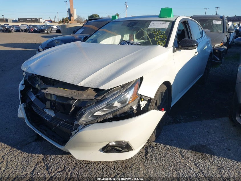 1N4BL4CV6NN369864 2022 NISSAN ALTIMA photo no. 2