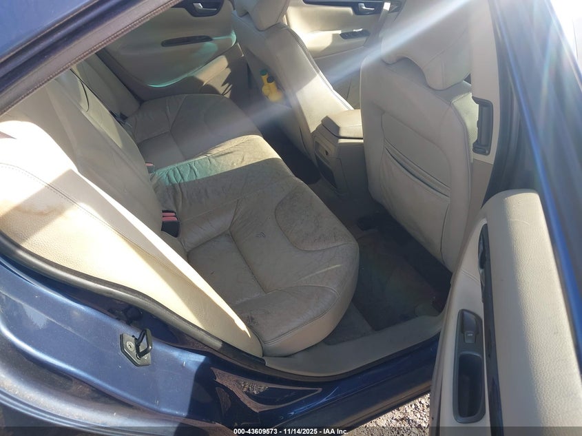 2002 Volvo S60 2.4 VIN: YV1RS61R322120099 Lot: 43609573