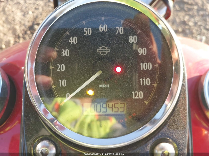 2012 Harley-Davidson Fxdwg Dyna Wide Glide VIN: 1HD1GPM18CC307722 Lot: 43609692