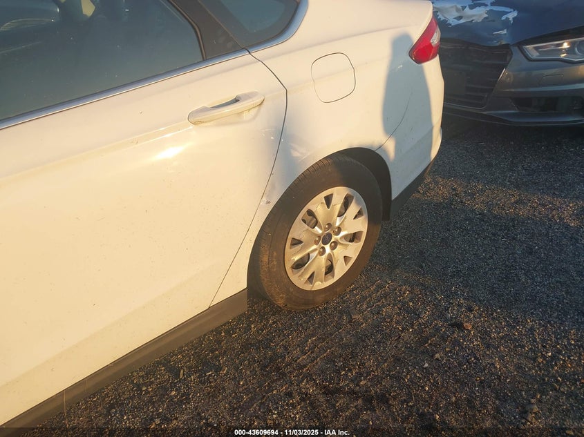 2015 NISSAN VERSA 1.6 SV - 3N1CN7AP3FL803614