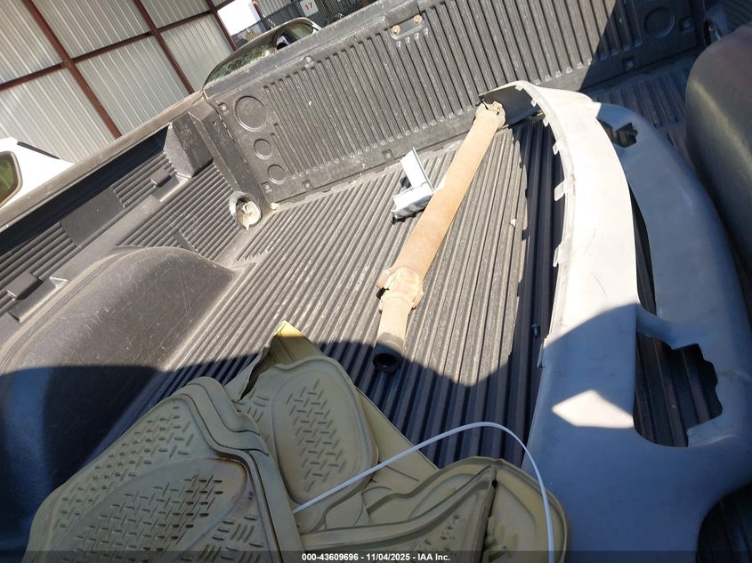 2001 GMC Sierra 1500 Sle VIN: 2GTEC19T811312749 Lot: 43609696