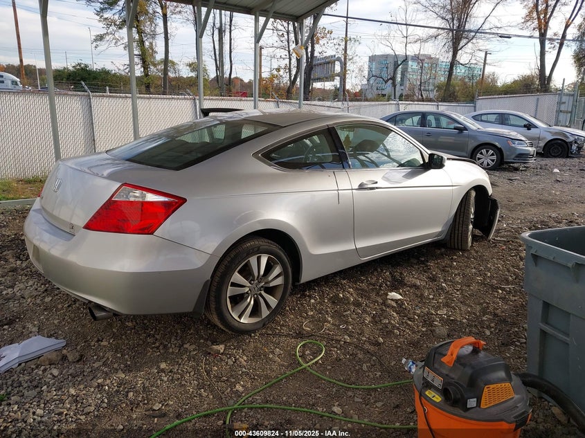 1HGCS12778A011768 2008 HONDA ACCORD photo no. 4