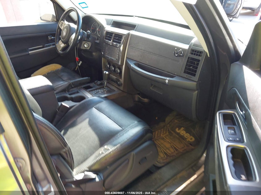1C4PJMFK9CW129965 2012 JEEP LIBERTY (NORTH AMERICA) photo no. 5