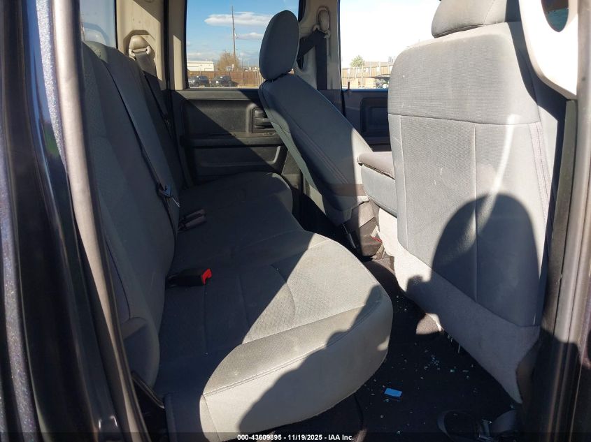 2019 Ram 1500 Classic Tradesman 4X4 6'4 Box VIN: 1C6RR7FGXKS582312 Lot: 43609895