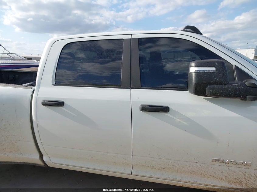 2024 Ram 3500 Lone Star 4X4 8' Box VIN: 3C63RRHL2RG272698 Lot: 43609896