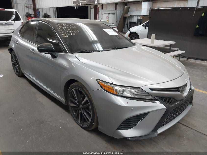 TOYOTA CAMRY XSE V6
