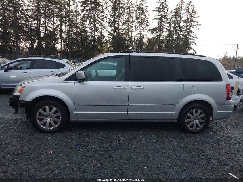 2008 Chrysler Town & Country Touring VIN: 2A8HR54P68R657487 Lot: 43609938