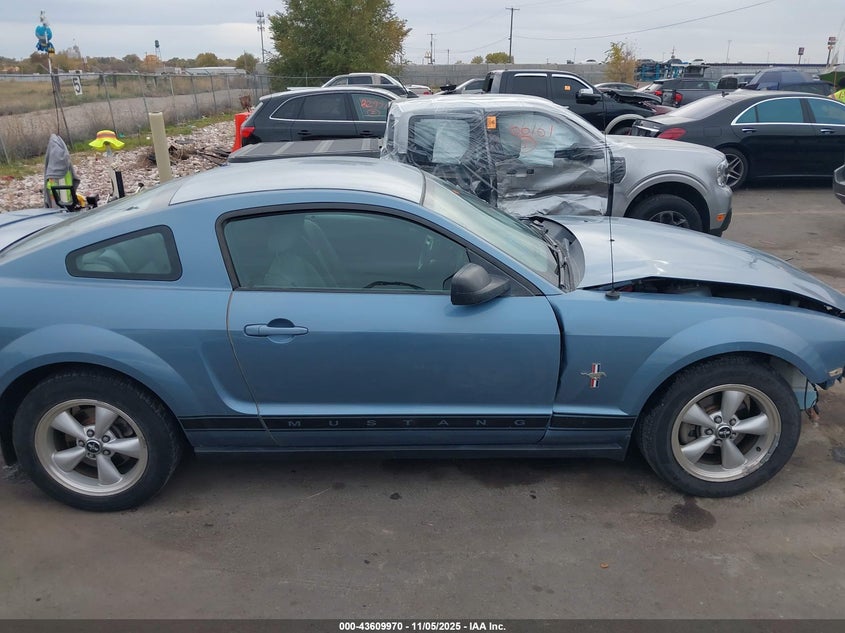 2007 Ford Mustang V6 Deluxe/V6 Premium VIN: 1ZVHT80NX75341792 Lot: 43609970