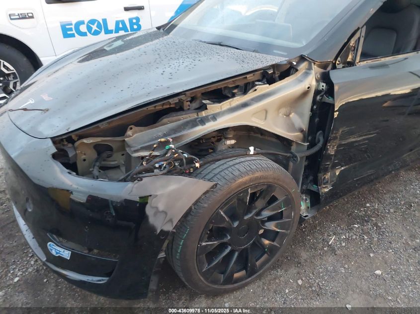 2021 Tesla Model Y Long Range Dual Motor All-Wheel Drive VIN: 5YJYGDEE2MF222671 Lot: 43609978