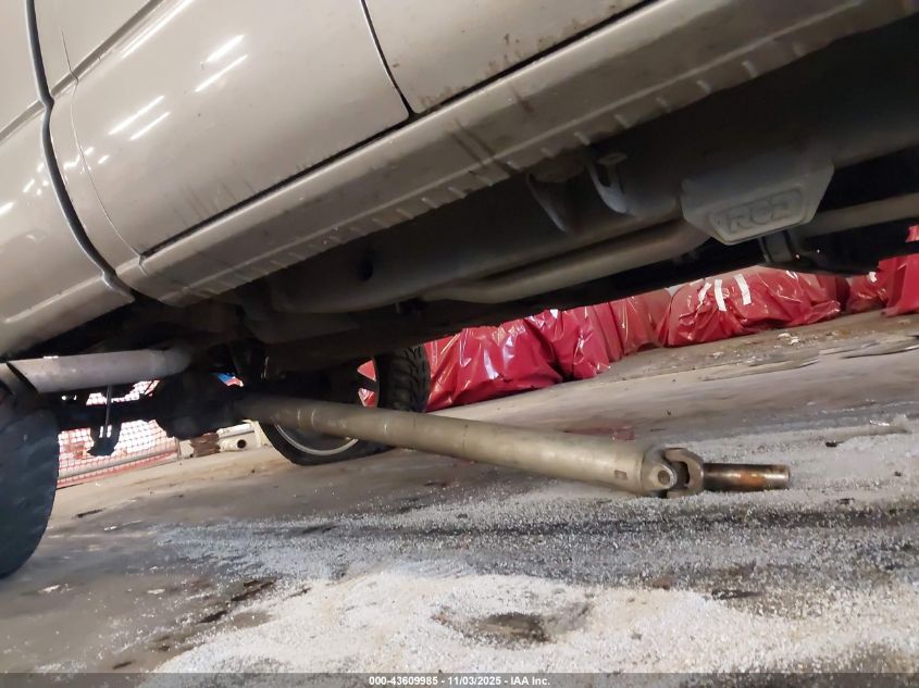 2003 Chevrolet Silverado 1500 Ls VIN: 2GCEK19T731256115 Lot: 43609985