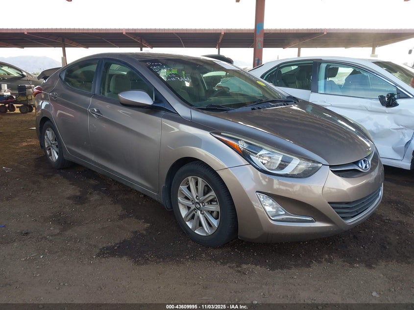 HYUNDAI ELANTRA SE