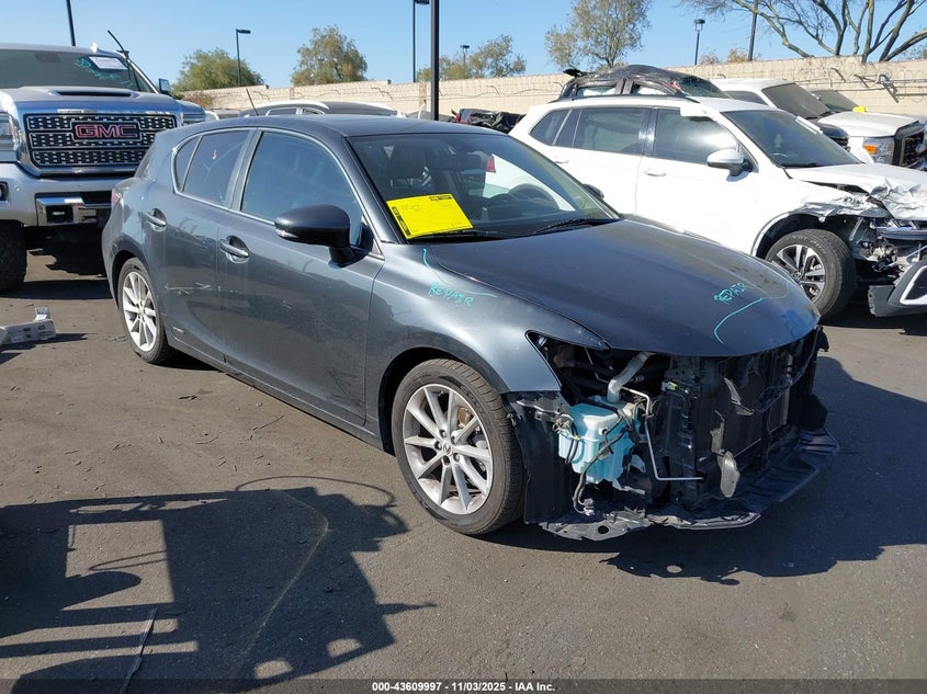 LEXUS CT 200H PREMIUM