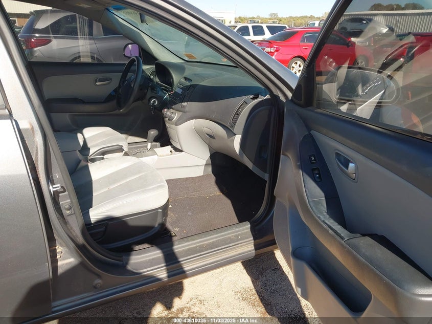 KMHDU46D99U631869 2009 HYUNDAI ELANTRA photo no. 5