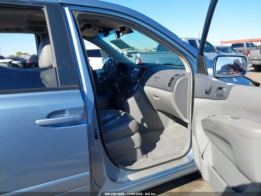KNDMB233476189546 2007 KIA SEDONA photo no. 5