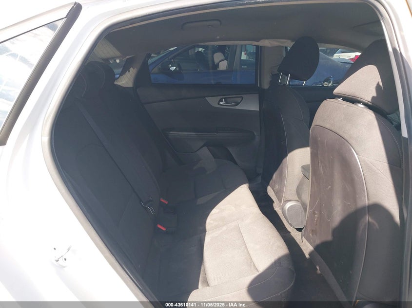 2021 Kia Forte Lxs VIN: 3KPF24AD5ME299768 Lot: 43610141