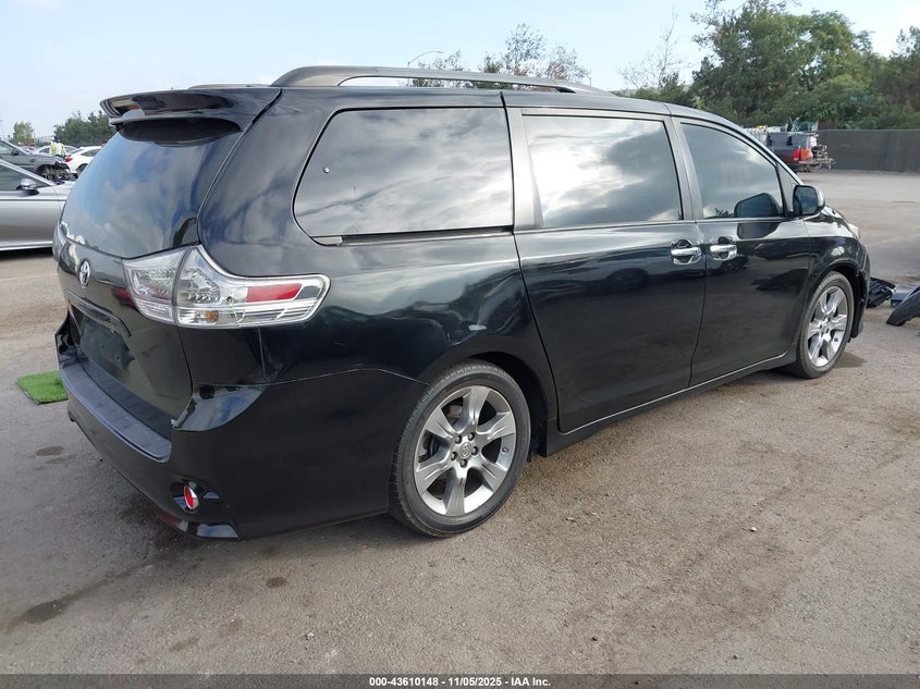 2014 TOYOTA SIENNA SE 8 PASSENGER 5TDXK3DC4ES516848