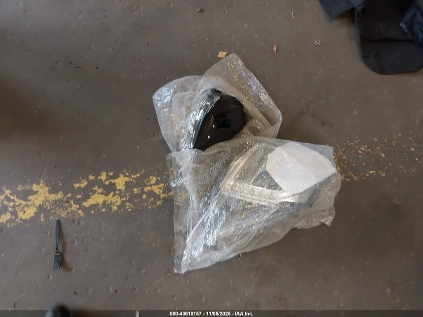 2003 Cadillac Cts Standard VIN: 1G6DM57N130157970 Lot: 43610157