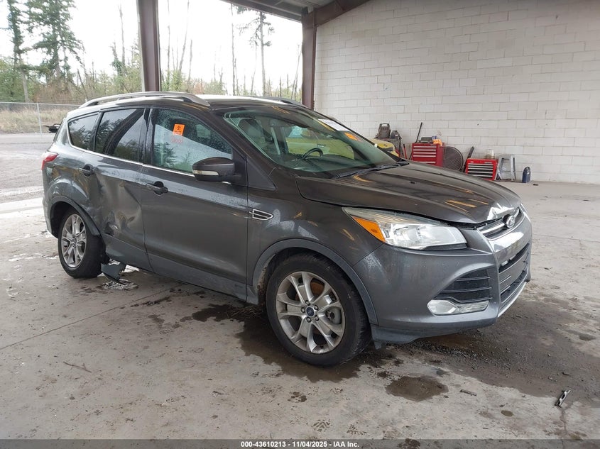 FORD ESCAPE TITANIUM