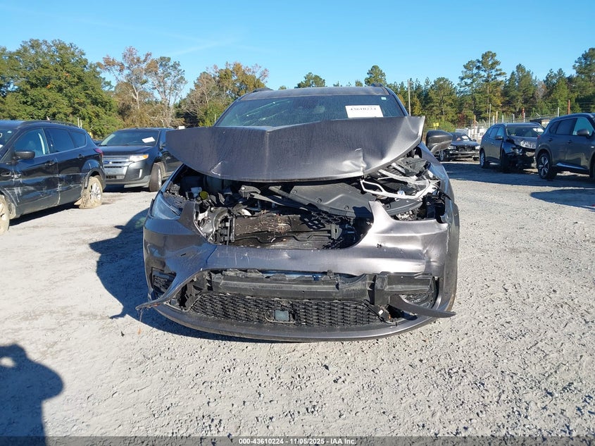 2022 CHRYSLER PACIFICA TOURING L - 2C4RC1BG9NR225772