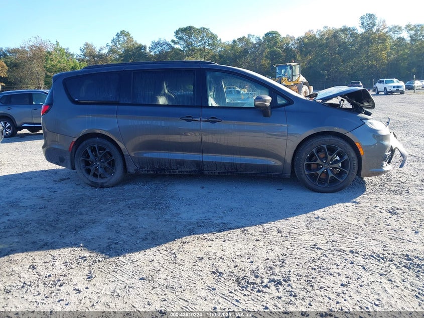 2022 CHRYSLER PACIFICA TOURING L - 2C4RC1BG9NR225772