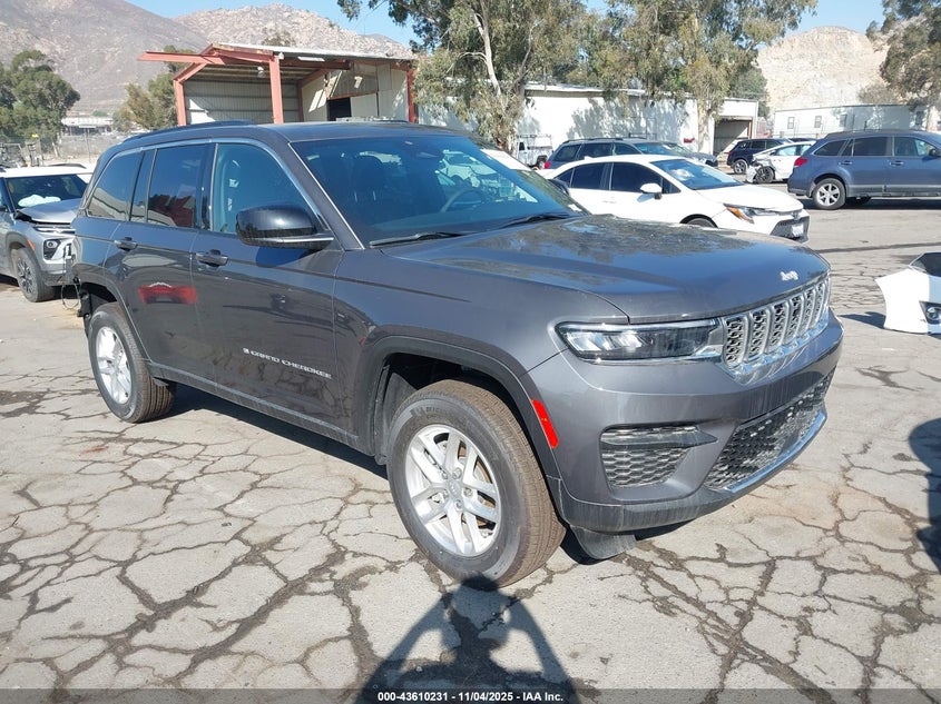 JEEP GRAND CHEROKEE LAREDO X 4X4