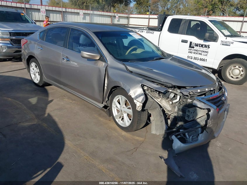 NISSAN ALTIMA 2.5 SV