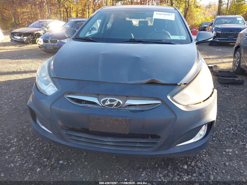 2013 HYUNDAI ACCENT SE KMHCU5AE6DU096946