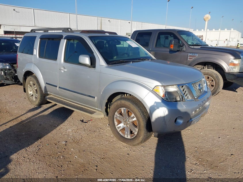 NISSAN PATHFINDER SILVER