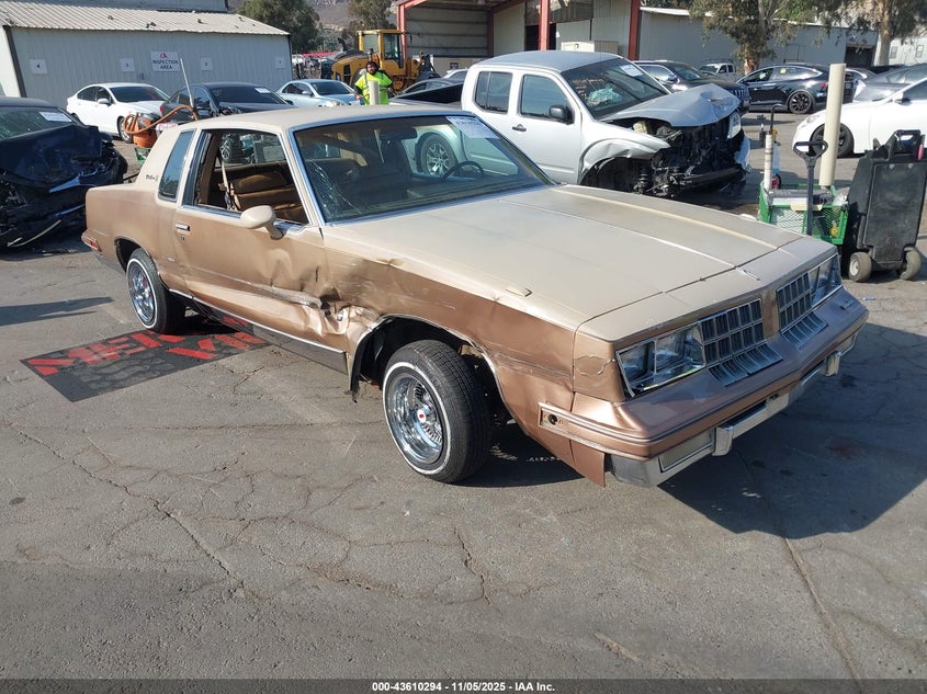 1G3AM47A6CM477902 1982 Oldsmobile Cutlass Supreme Brougham auction photo 1