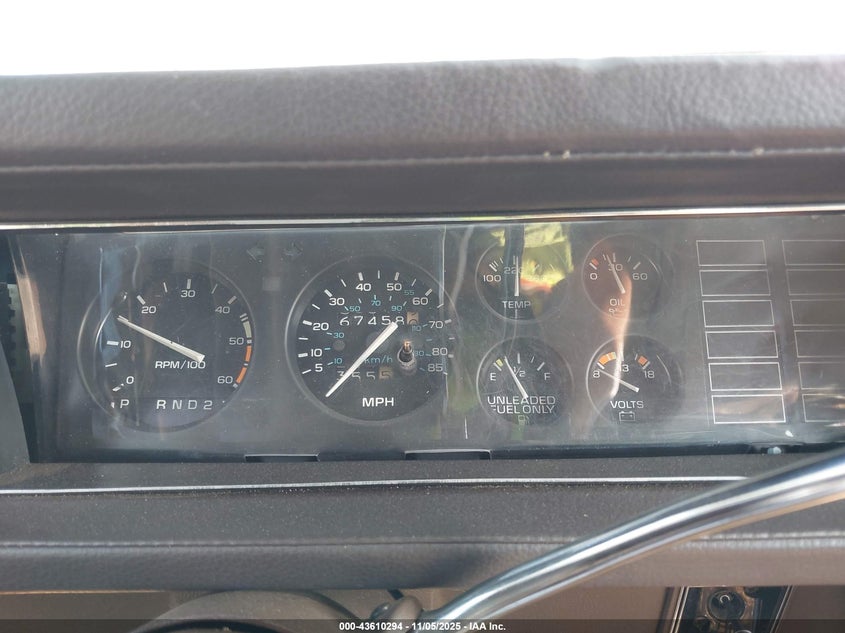 1G3AM47A6CM477902 1982 OLDSMOBILE CUTLASS SUPREME photo no. 7