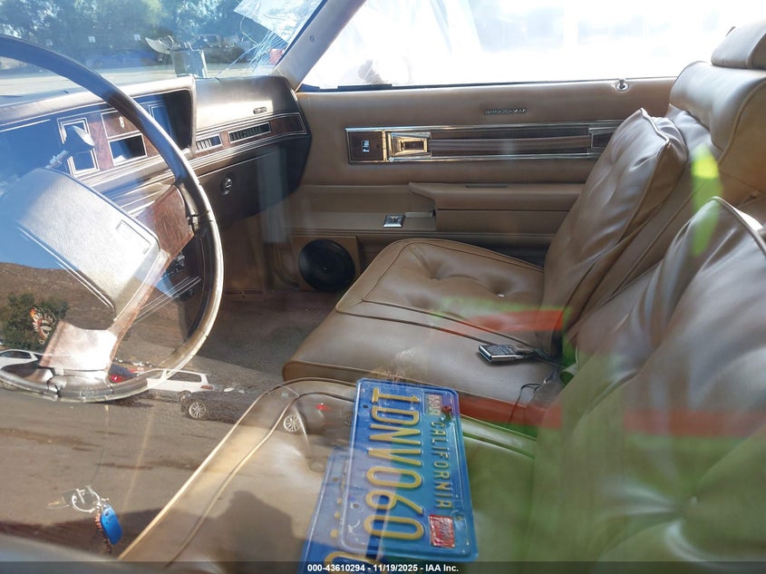 1G3AM47A6CM477902 1982 OLDSMOBILE CUTLASS SUPREME photo no. 5