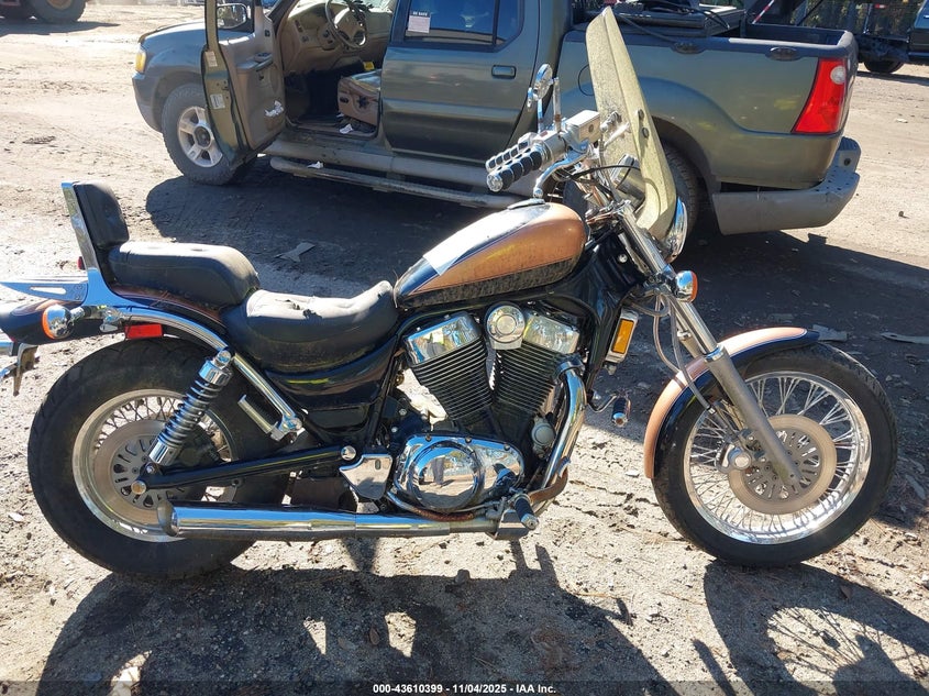 2000 Suzuki Vs1400 Glp VIN: JS1VX51L2Y2100618 Lot: 43610399