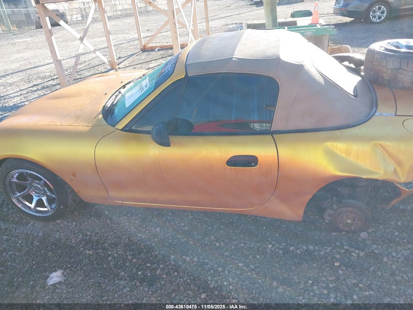 1999 Mazda Mx-5 Miata Leather Pkg/Popular Equipment Pkg/Sports Pkg/Touring Pkg VIN: JM1NB353XX0130754 Lot: 43610475