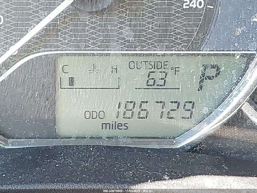 2015 TOYOTA COROLLA LE 5YFBURHEXFP257277