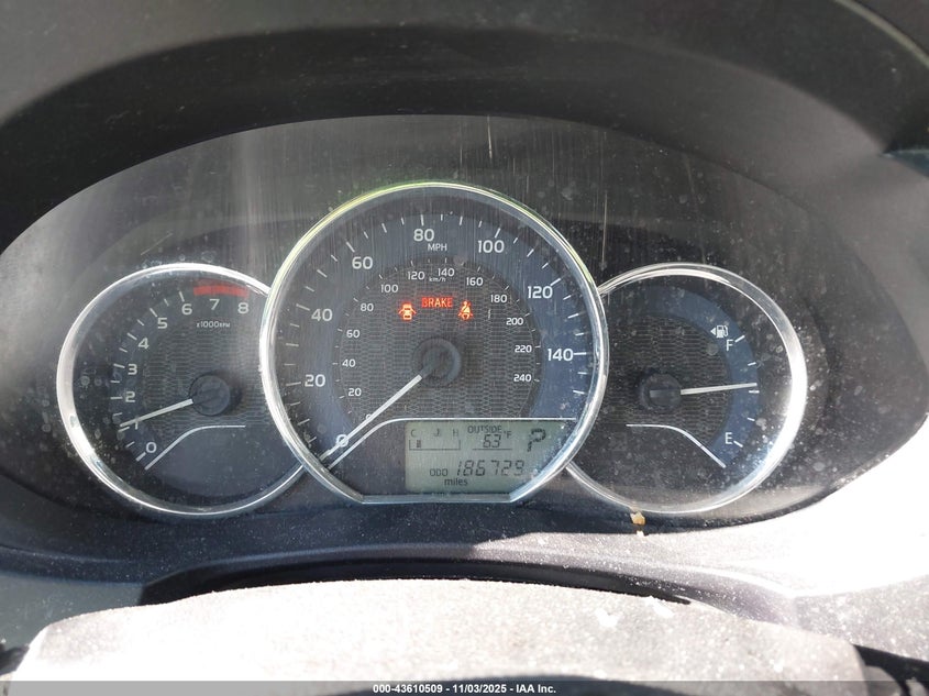 2015 TOYOTA COROLLA LE 5YFBURHEXFP257277