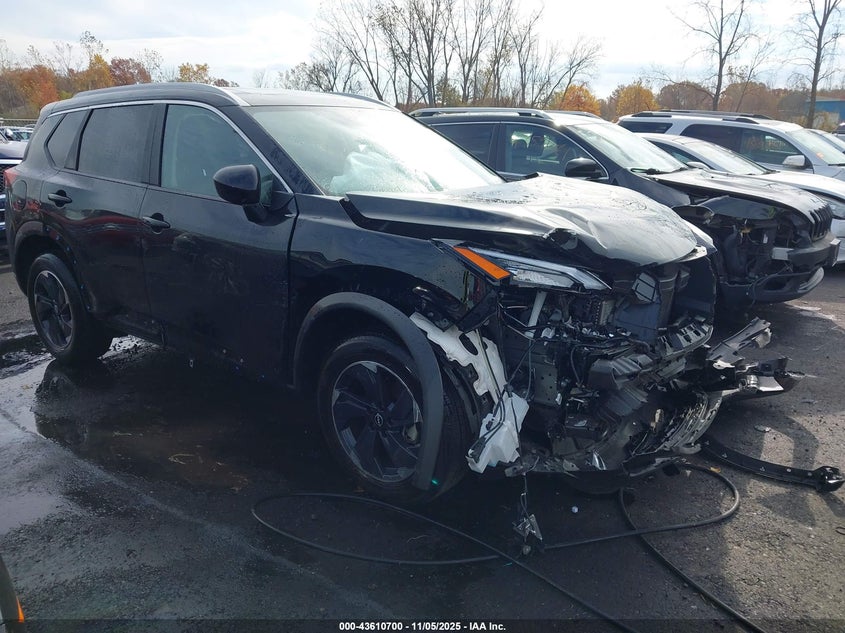 NISSAN ROGUE SV INTELLIGENT AWD