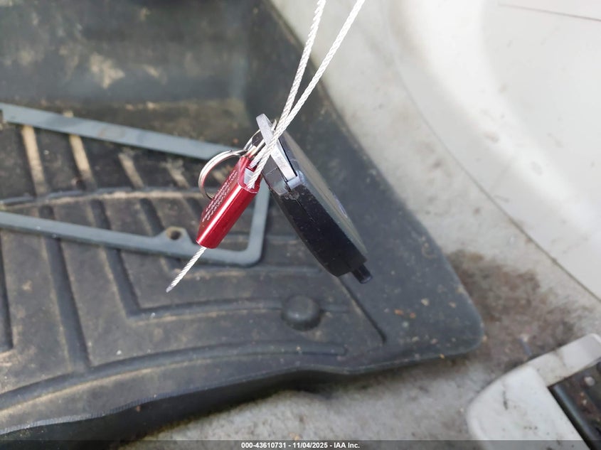 2008 Volvo C70 T5/T5 M VIN: YV1MC67268J050808 Lot: 43610731