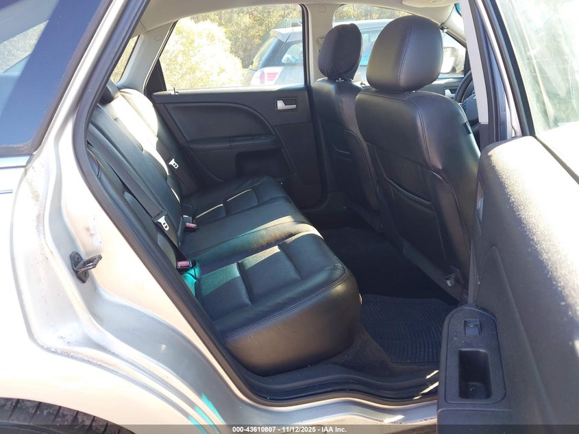 2007 Ford Five Hundred Limited VIN: 1FAHP25177G150674 Lot: 43610807