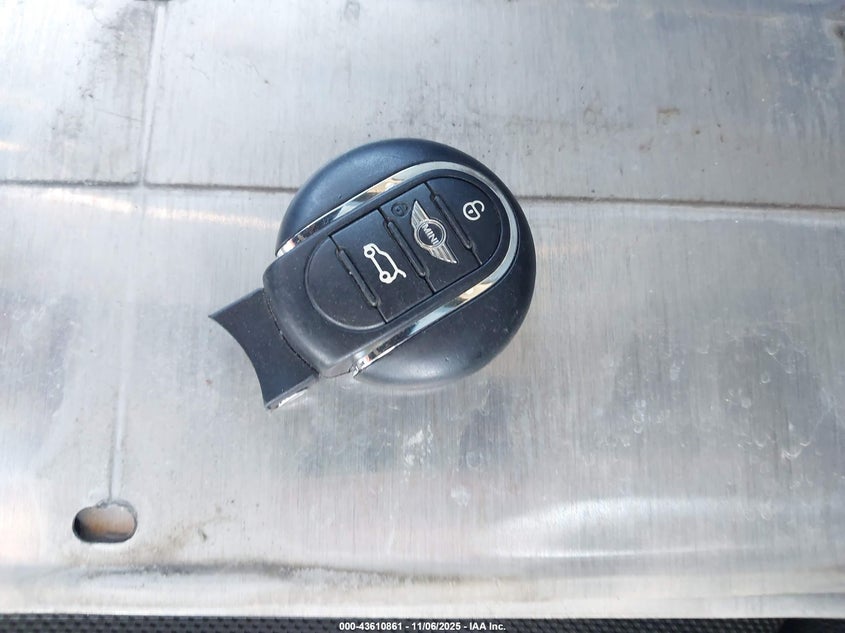 2015 Mini Hardtop Cooper S VIN: WMWXU3C56F2B62062 Lot: 43610861