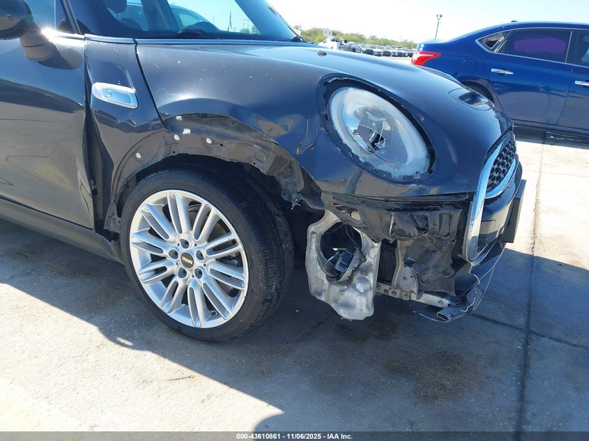 2015 Mini Hardtop Cooper S VIN: WMWXU3C56F2B62062 Lot: 43610861