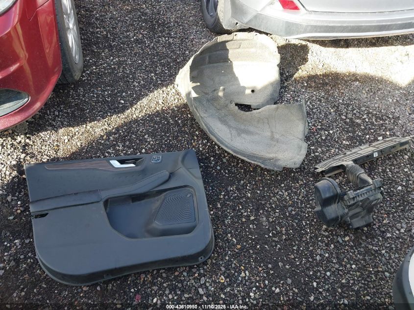 2020 Ford Escape Titanium Hybrid VIN: 1FMCU9DZ5LUB71463 Lot: 43610950