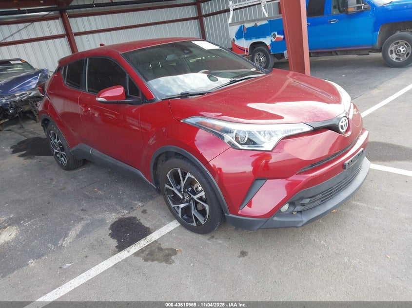 TOYOTA C-HR XLE PREMIUM