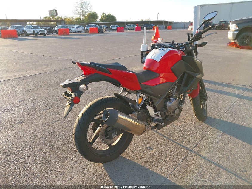 MLHNC5214F5100286 2015 HONDA CB photo no. 4