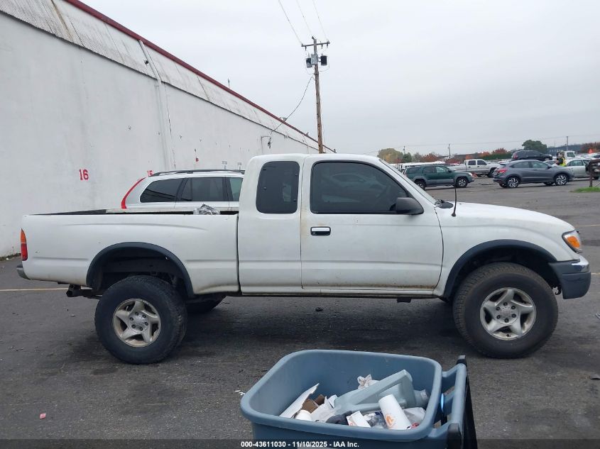 2000 Toyota Tacoma Base V6 VIN: 5TEWN72N8YZ714757 Lot: 43611030