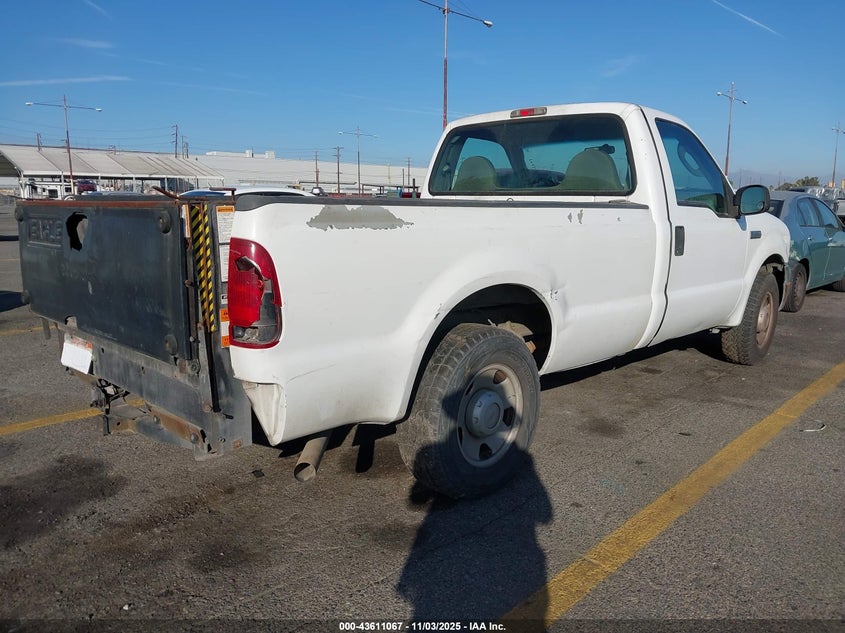 1FTSF30537EA60369 2007 FORD F350 photo no. 4