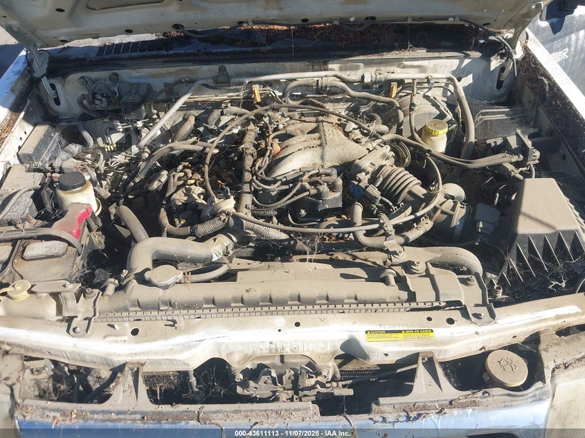1N6ED27T6YC387750 2000 NISSAN NAVARA (FRONTIER) photo no. 10