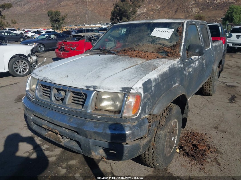 1N6ED27T6YC387750 2000 NISSAN NAVARA (FRONTIER) photo no. 2