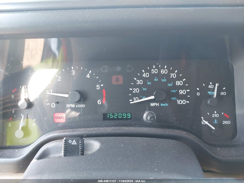 2000 Jeep Wrangler Sahara VIN: 1J4FA59S5YP700778 Lot: 43611127